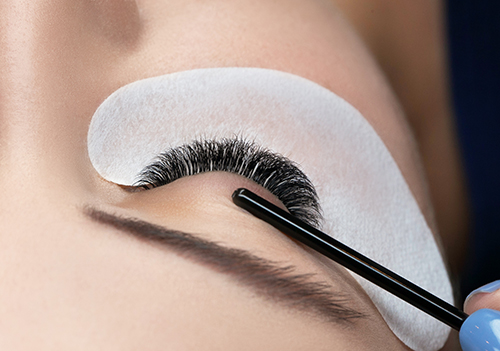 eyelashes